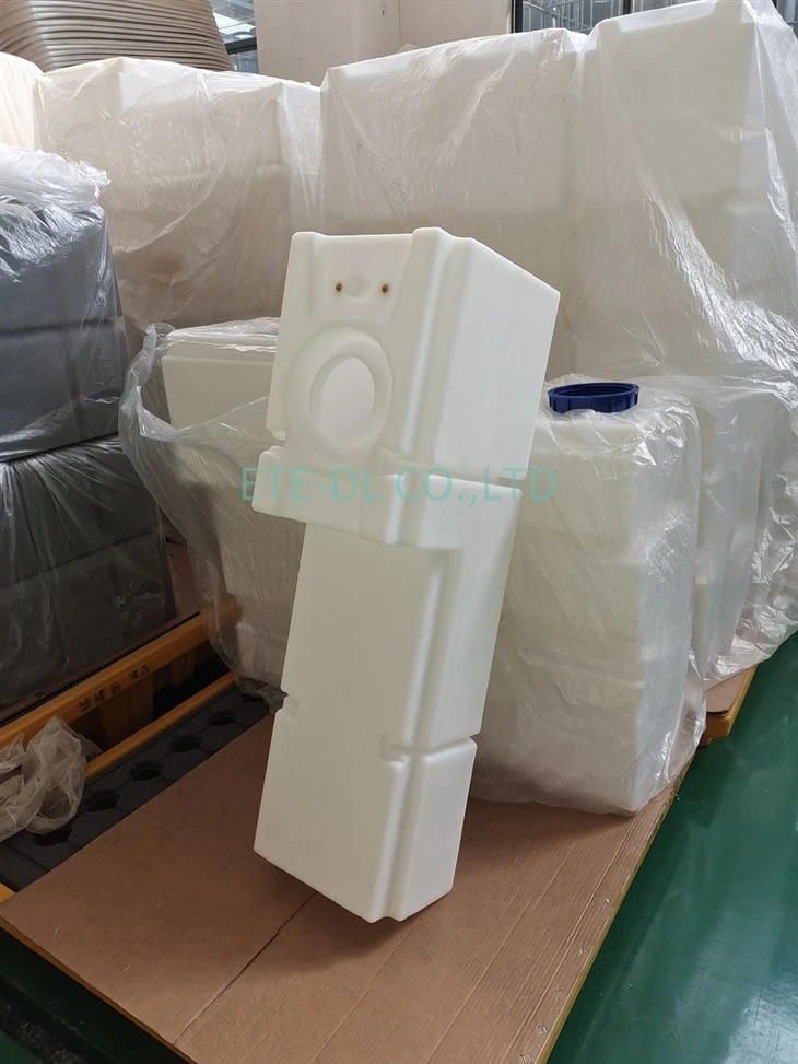 Vannplasttank